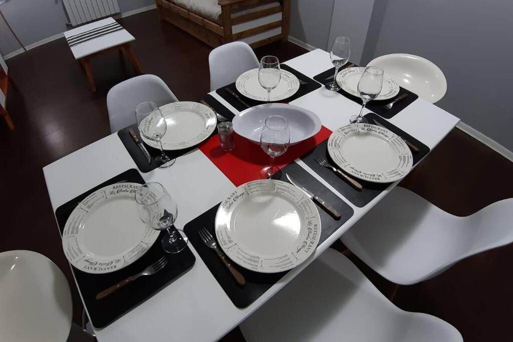 Departamento En El Centro De Bariloche Bb Apartment Екстериор снимка